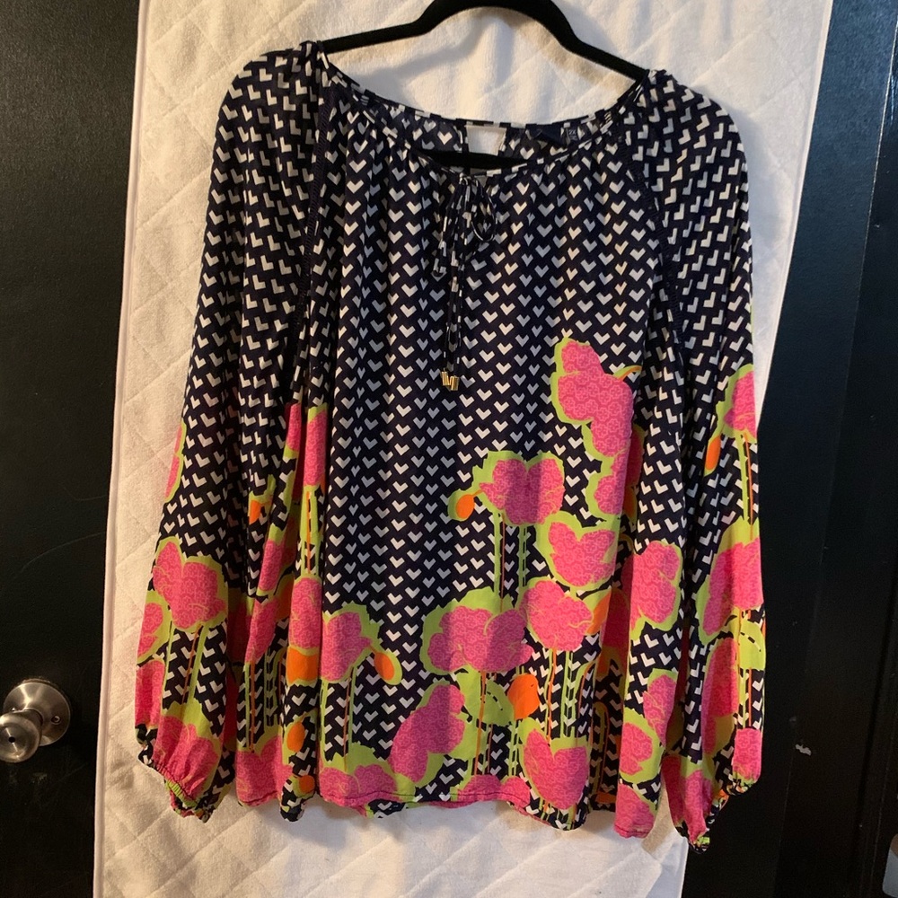 2x Kaari Blue top